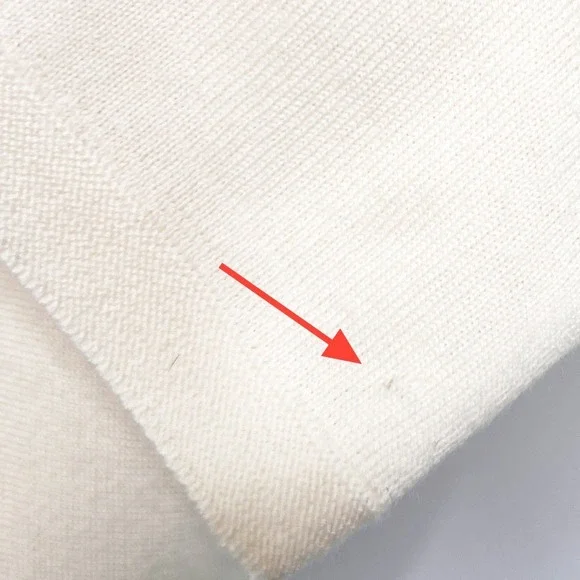 Uniqlo x Theory Womens 100% Wool Turtleneck Sweater Off White Cream Size Small - Picture 8 of 8